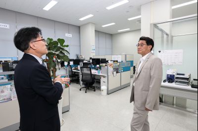 윤성진 제1부시장 화성산업진흥원 업무보고 C1KS3601_resize.JPG