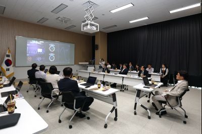 윤성진 제1부시장 화성산업진흥원 업무보고 C1KS3629_resize.JPG