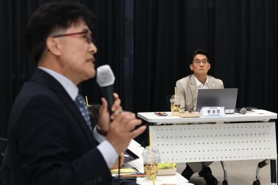 윤성진 제1부시장 화성산업진흥원 업무보고 C1KS3707_resize.JPG