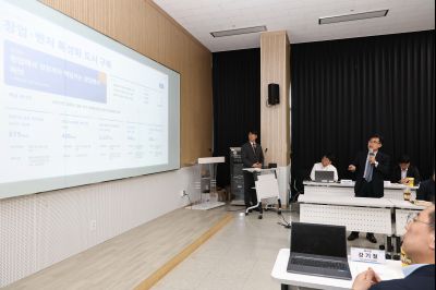 윤성진 제1부시장 화성산업진흥원 업무보고 C1KS3727_resize.JPG