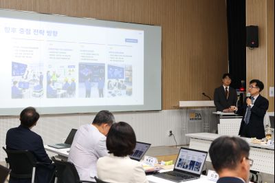 윤성진 제1부시장 화성산업진흥원 업무보고 C1KS3731_resize.JPG