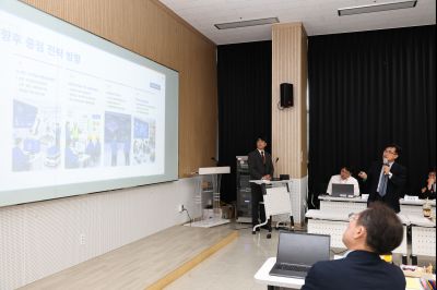 윤성진 제1부시장 화성산업진흥원 업무보고 C1KS3732_resize.JPG