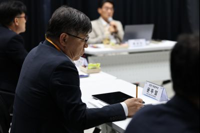 윤성진 제1부시장 화성산업진흥원 업무보고 C1KS3762_resize.JPG