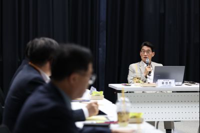윤성진 제1부시장 화성산업진흥원 업무보고 C1KS3765_resize.JPG