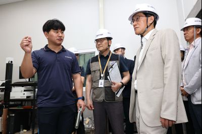윤성진 제1부시장 화성시 산업안전지킴이 합동점검 및 직원과 간담회 C1KS3826_resize.JPG