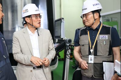 윤성진 제1부시장 화성시 산업안전지킴이 합동점검 및 직원과 간담회 C1KS3860_resize.JPG