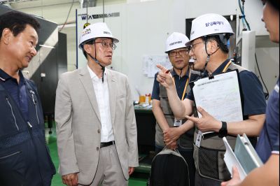 윤성진 제1부시장 화성시 산업안전지킴이 합동점검 및 직원과 간담회 C1KS3884_resize.JPG