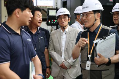 윤성진 제1부시장 화성시 산업안전지킴이 합동점검 및 직원과 간담회 C1KS3886_resize.JPG