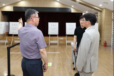 윤성진 제1부시장 양감면 사전투표소 현장점검 C1KS4141_resize.JPG