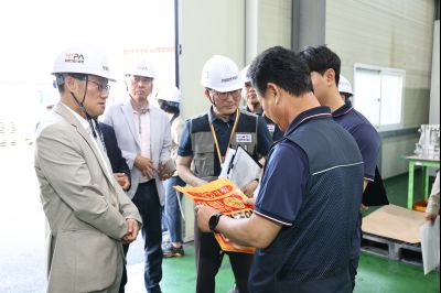 윤성진 제1부시장 화성시 산업안전지킴이 합동점검 및 직원과 간담회 C1KS3992_resize.JPG