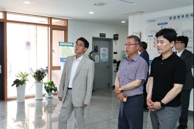 윤성진 제1부시장 양감면 사전투표소 현장점검 C1KS4175_resize.JPG
