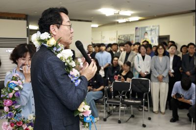 제9회 전국동시지방선거 정명근 화성시장 당선인 축하행사 20260603 제9회 전국동시지방선거 정명근 화성시장 당선자 축하행사_39_resize.jpg