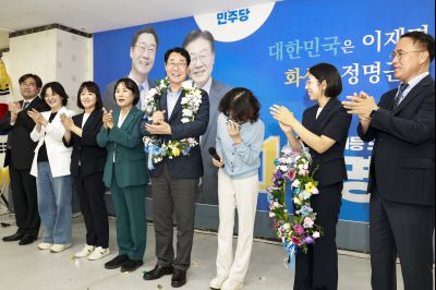 제9회 전국동시지방선거 정명근 화성시장 당선인 축하행사 20260603 제9회 전국동시지방선거 정명근 화성시장 당선자 축하행사_49_resize.jpg