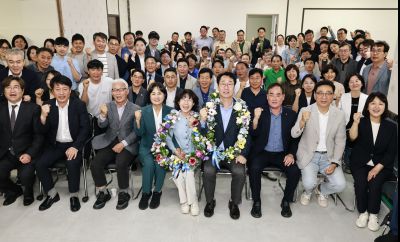 제9회 전국동시지방선거 정명근 화성시장 당선인 축하행사 20260603 제9회 전국동시지방선거 정명근 화성시장 당선자 축하행사_53_resize.jpg