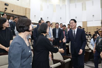 제9회 전국동시지방선거 정명근 당선인 당선증 교부식 C1KS5129_resize.JPG