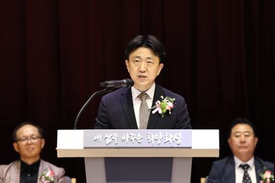 제9회 전국동시지방선거 정명근 당선인 당선증 교부식 C1KS5380_resize.JPG
