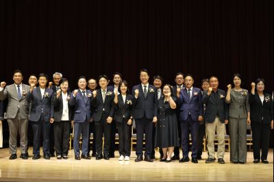 제9회 전국동시지방선거 정명근 당선인 당선증 교부식 C1KS5425_resize.JPG