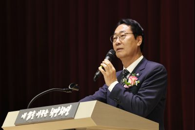 제9회 전국동시지방선거 정명근 당선인 당선증 교부식 C1KS5481_resize.JPG