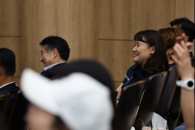 제9회 전국동시지방선거 정명근 당선인 당선증 교부식 C1KS5544_resize.JPG