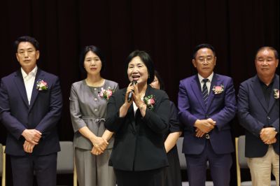 제9회 전국동시지방선거 정명근 당선인 당선증 교부식 C1KS5569_resize.JPG