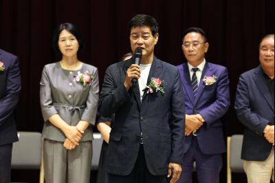 제9회 전국동시지방선거 정명근 당선인 당선증 교부식 C1KS5582_resize.JPG