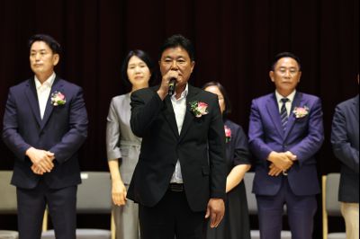 제9회 전국동시지방선거 정명근 당선인 당선증 교부식 C1KS5587_resize.JPG