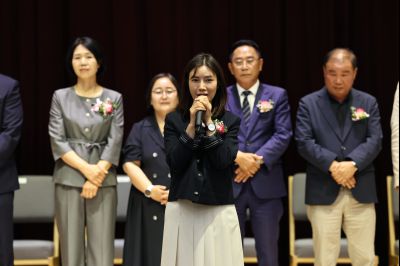 제9회 전국동시지방선거 정명근 당선인 당선증 교부식 C1KS5590_resize.JPG