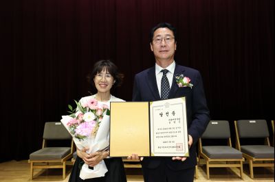 제9회 전국동시지방선거 정명근 당선인 당선증 교부식 C1KS5621_resize.JPG