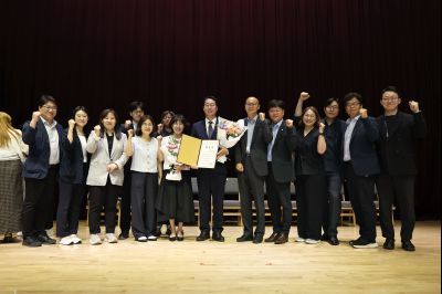 제9회 전국동시지방선거 정명근 당선인 당선증 교부식 C1KS5697_resize.JPG