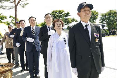 제71회 현충일 추념식 20260606 제71회 현충일 추념식_75_resize.jpg