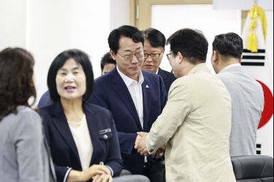 화성시의원 당선인 격려 방문 20260611 화성시의원 당선인 격려 방문_37.jpg