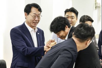 화성시의원 당선인 격려 방문 20260611 화성시의원 당선인 격려 방문_41.jpg