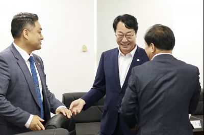 화성시의원 당선인 격려 방문 20260611 화성시의원 당선인 격려 방문_45.jpg