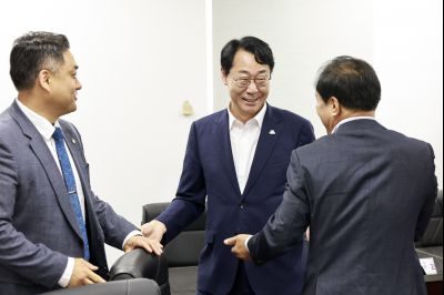 화성시의원 당선인 격려 방문 20260611 화성시의원 당선인 격려 방문_46.jpg